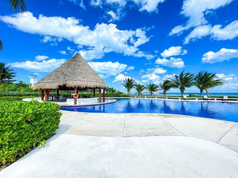Punta Me Luxury Apartments Ocean View & Beach Front In Amara Cancún Exteriér fotografie